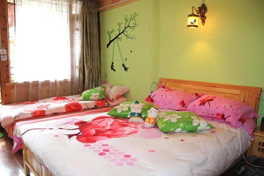ليجيانغ Tree'S Tale Hotel - Lijiang المظهر الخارجي الصورة